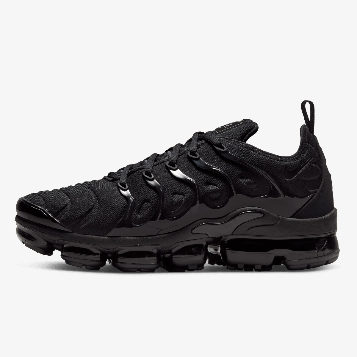 Triple white 2025 vapormax plus