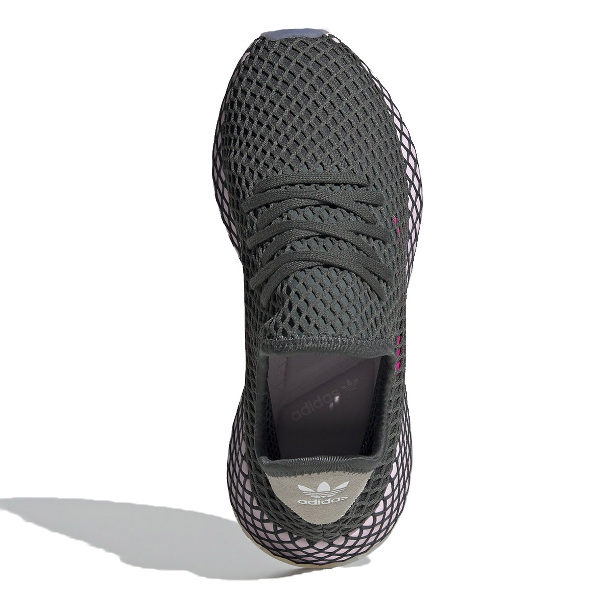 Triple outlet black deerupt