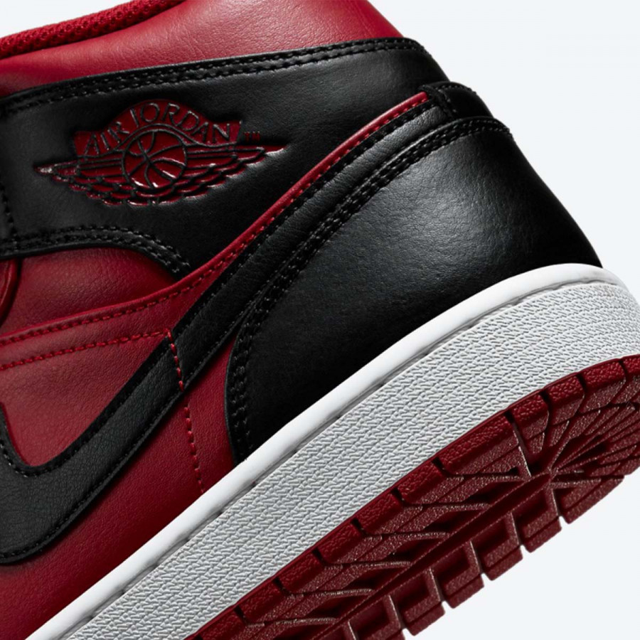 NIKE Tenisice Air Jordan 1 