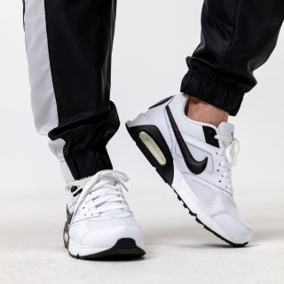NIKE Tenisice NIKE AIR MAX IVO 