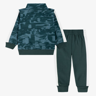 JORDAN Trenirka Flight