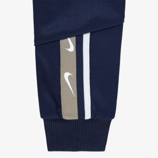NIKE Trenirka Club 