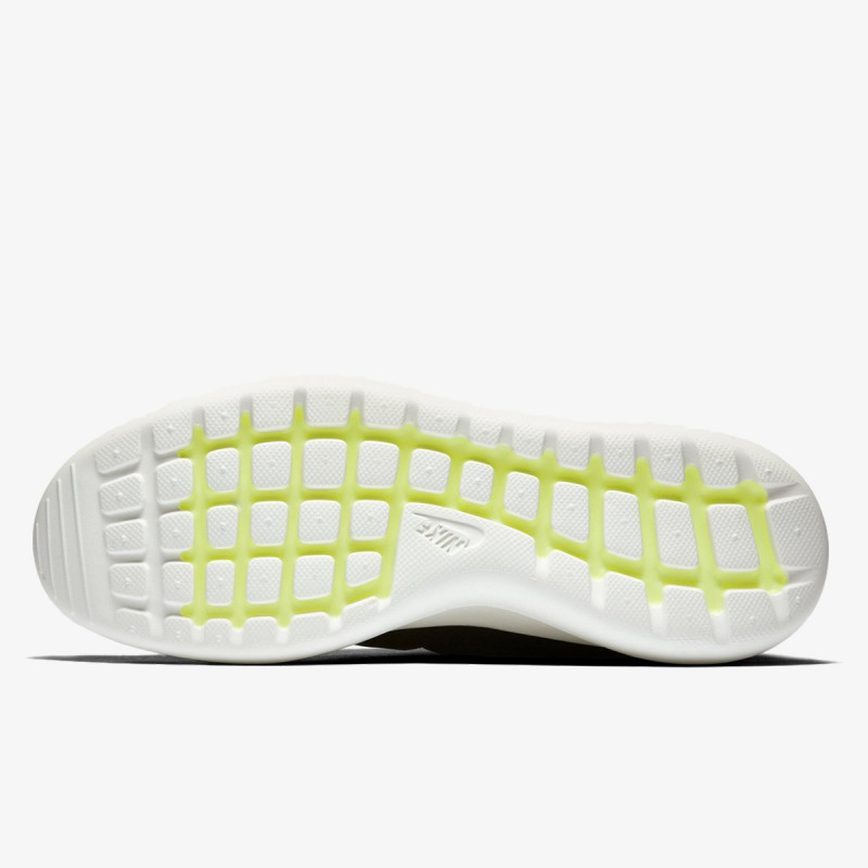 NIKE ROSHE TWO 