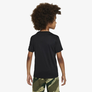 NIKE Majica kratkih rukava CLUB SEASONAL CAMO 