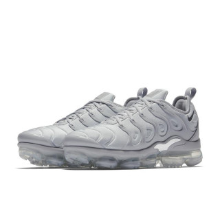 NIKE Tenisice AIR VAPORMAX PLUS 