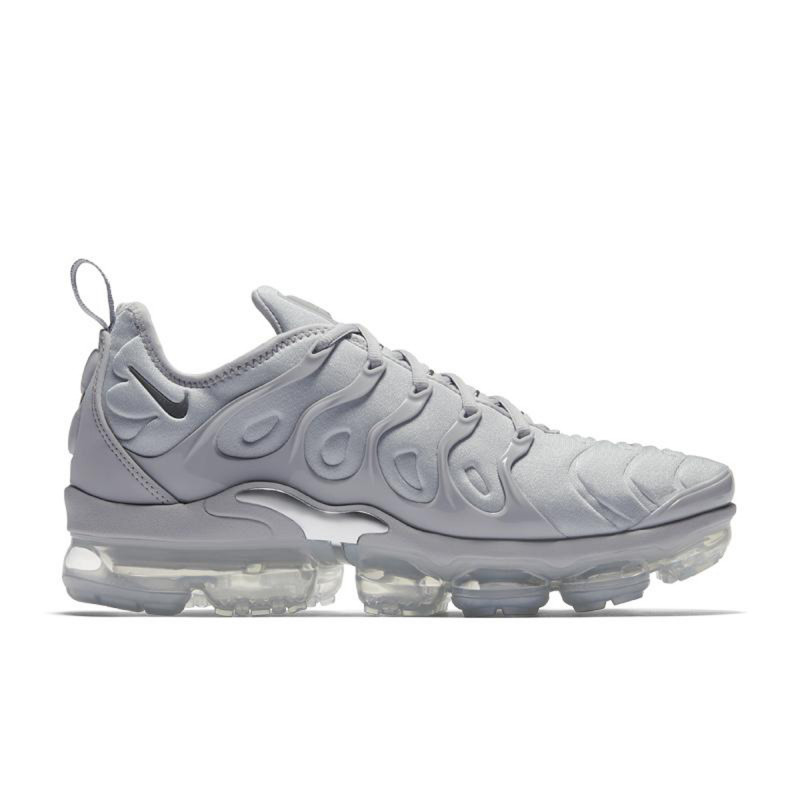 NIKE Tenisice AIR VAPORMAX PLUS 
