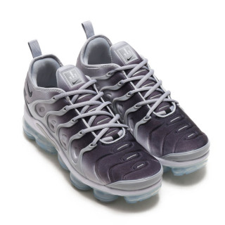 NIKE Tenisice AIR VAPORMAX PLUS 