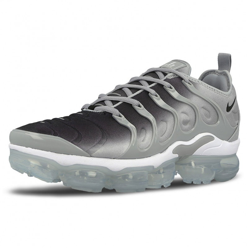 NIKE Tenisice AIR VAPORMAX PLUS 