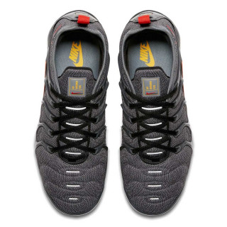 NIKE Tenisice AIR VAPORMAX PLUS 
