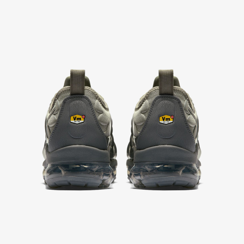 NIKE Tenisice Air VaporMax Plus 