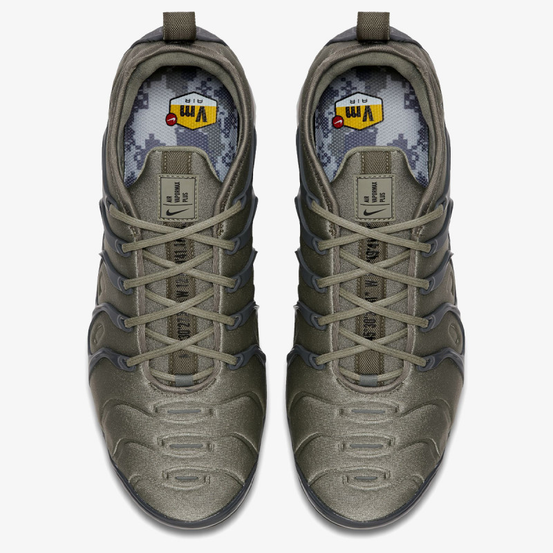 NIKE Tenisice Air VaporMax Plus 