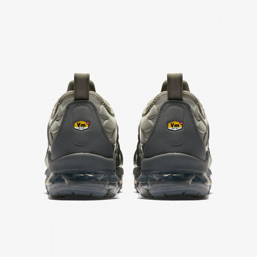 NIKE Tenisice Air VaporMax Plus 