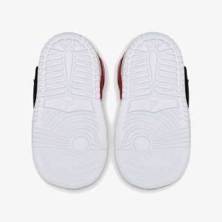 NIKE Tenisice SKY JORDAN 1 BT 