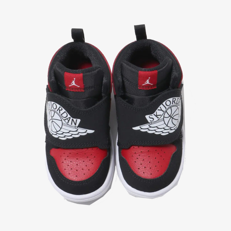NIKE Tenisice SKY JORDAN 1 BT 