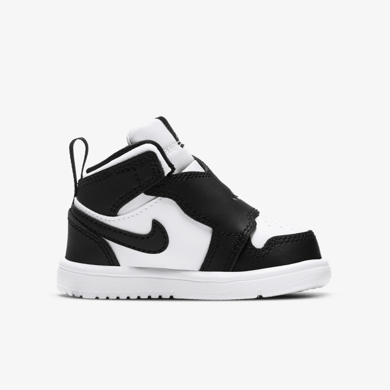 NIKE Tenisice SKY JORDAN 1 BT 
