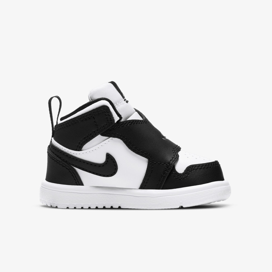 NIKE Tenisice SKY JORDAN 1 BT 