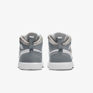 NIKE Tenisice Sky Jordan 1 