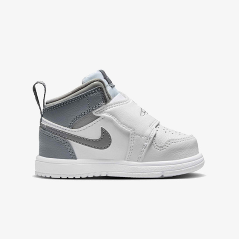 NIKE Tenisice Sky Jordan 1 