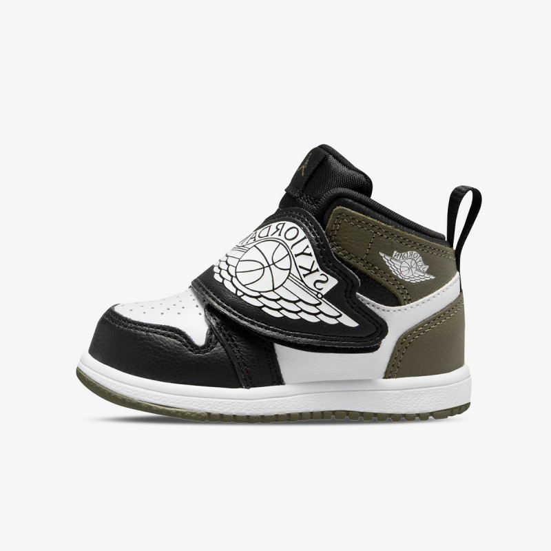 NIKE Tenisice Sky Jordan 1 
