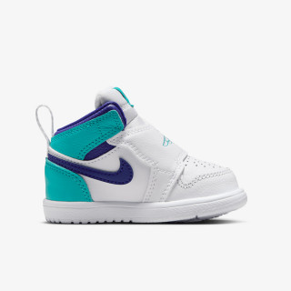 NIKE Tenisice Sky Jordan 1 