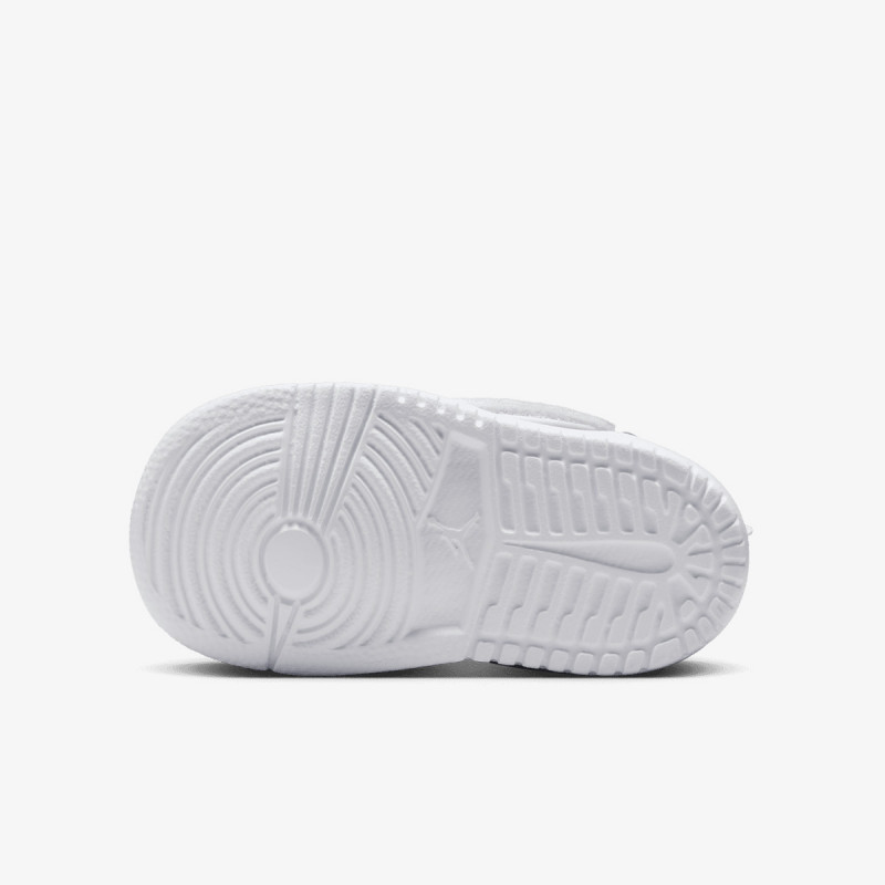 NIKE Tenisice Sky Jordan 1 
