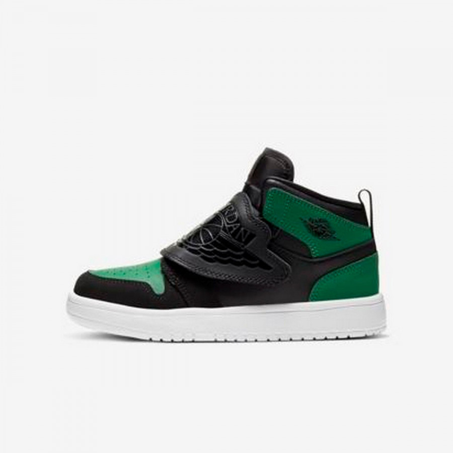 NIKE Tenisice SKY JORDAN 1 BP 