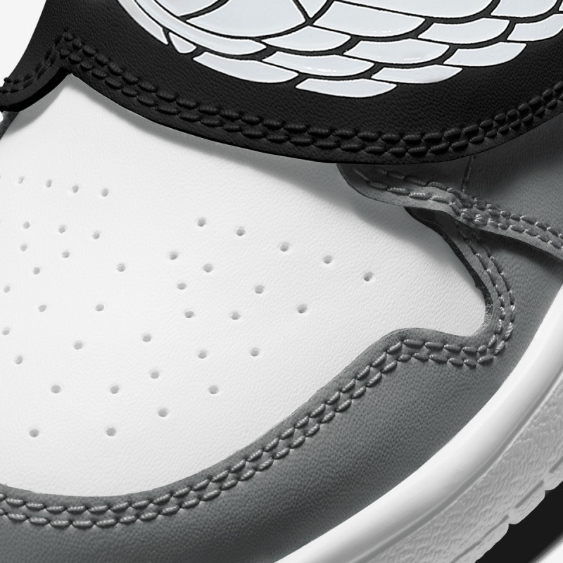 NIKE Tenisice SKY JORDAN 1 BP 