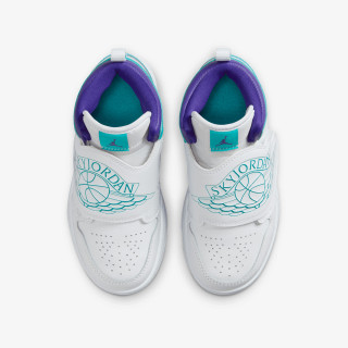 NIKE Tenisice SKY JORDAN 1 BP 