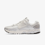 NIKE Tenisice Zoom Vomero 5 
