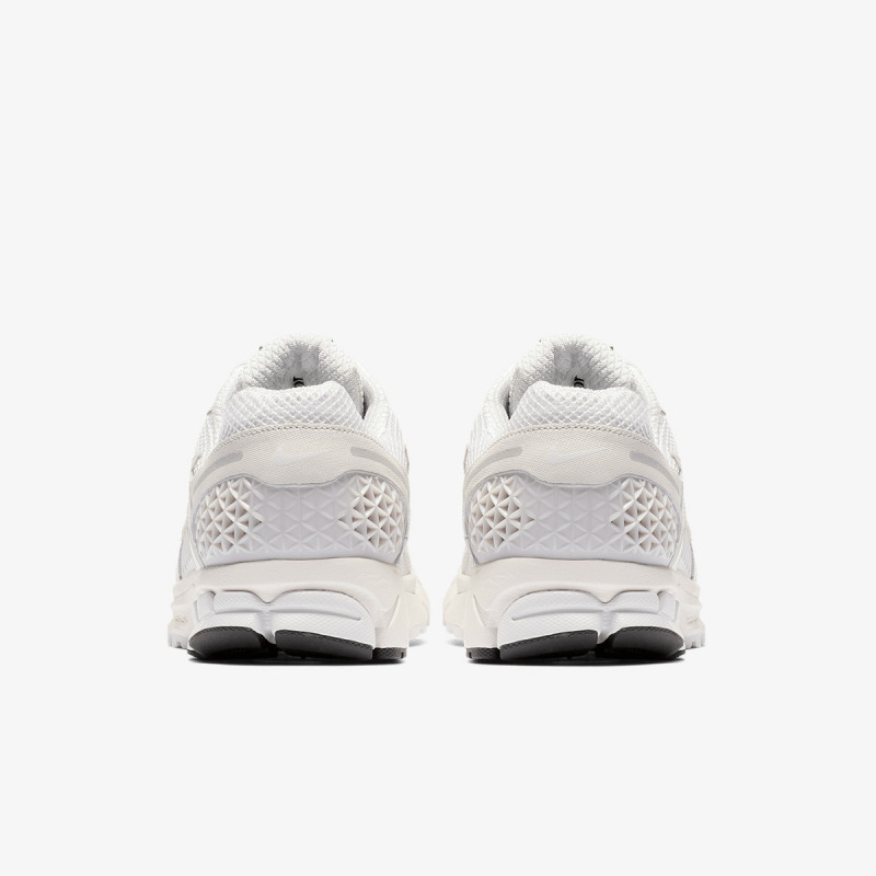 NIKE Tenisice Zoom Vomero 5 