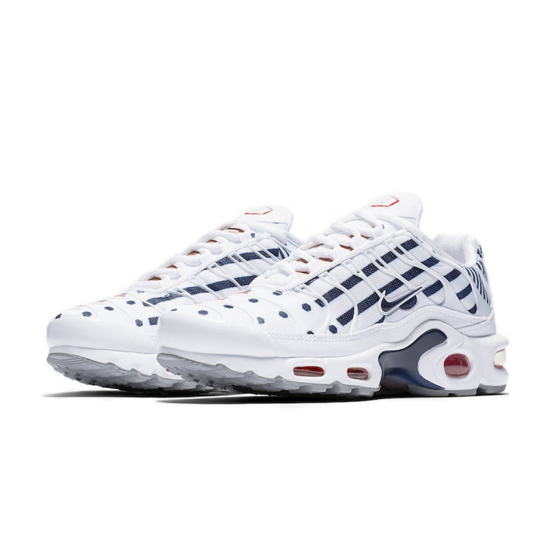 NIKE Tenisice WMNS AIR MAX PLUS TN 