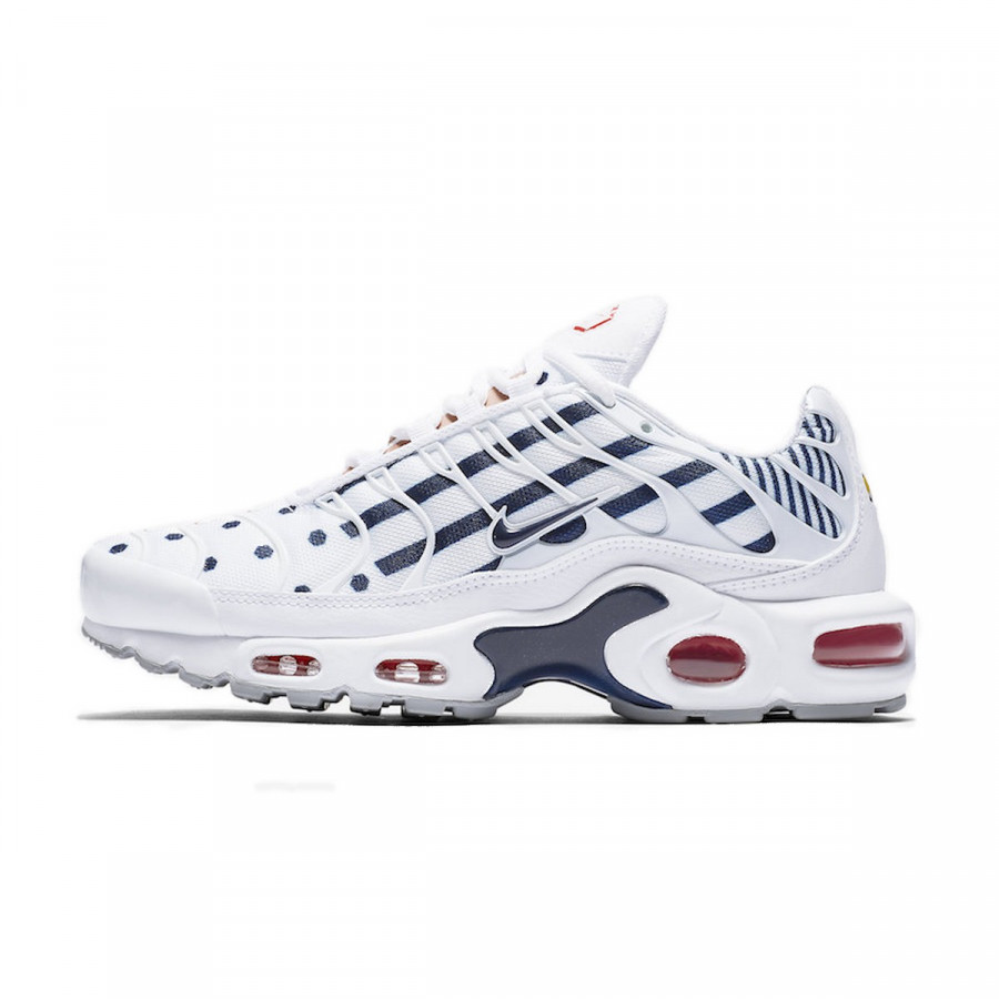 NIKE Tenisice WMNS AIR MAX PLUS TN 
