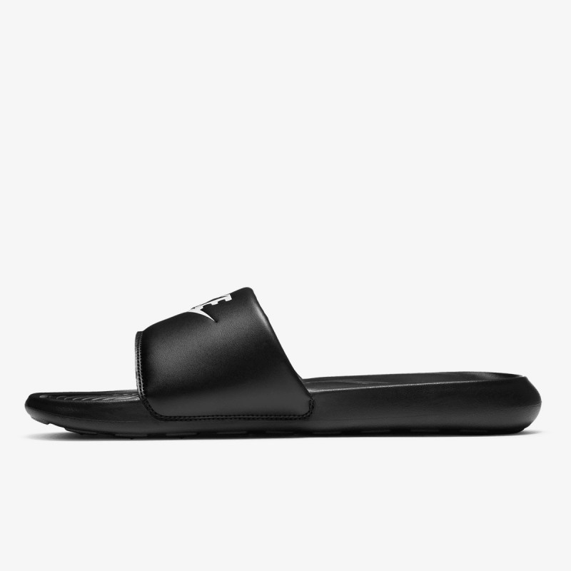 NIKE Natikače Victori One 