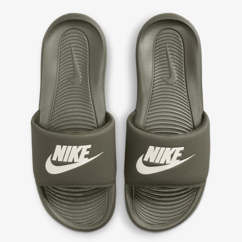 NIKE Natikače Victori One 
