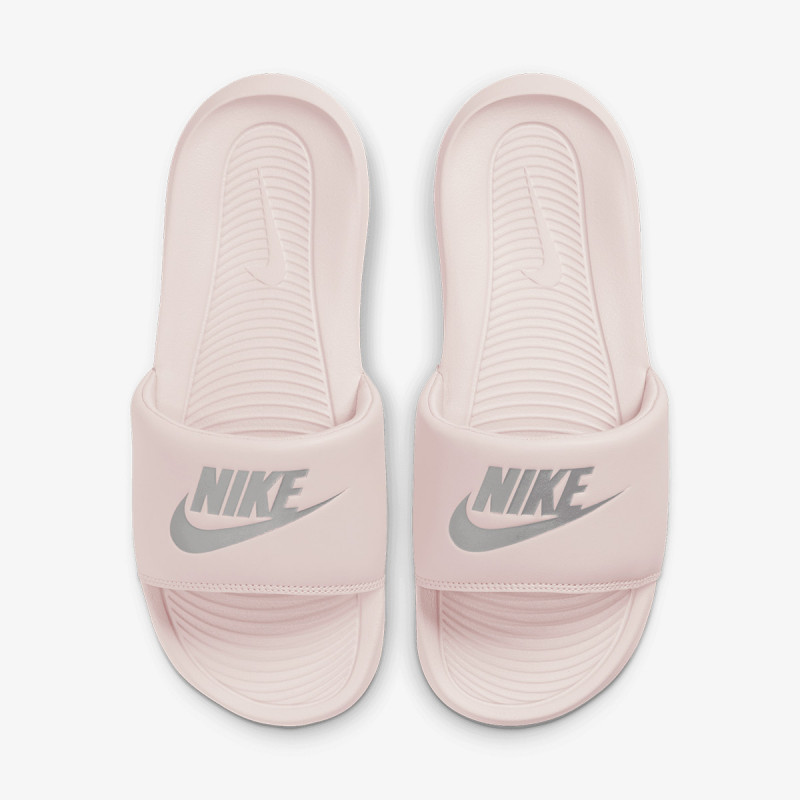 NIKE Natikače Victori One 