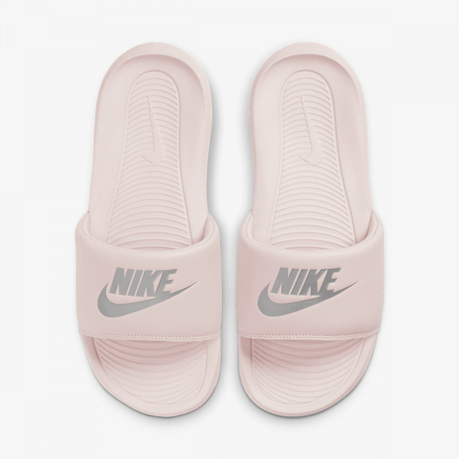 NIKE Natikače Victori One 