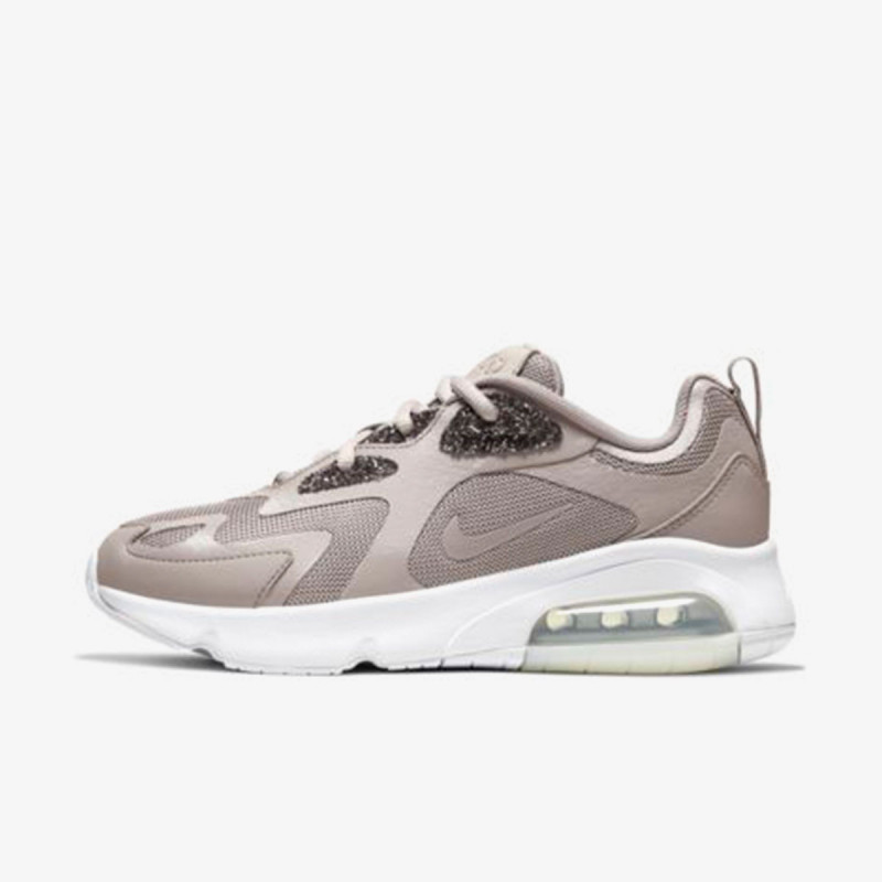 Air max deals 200 buzz