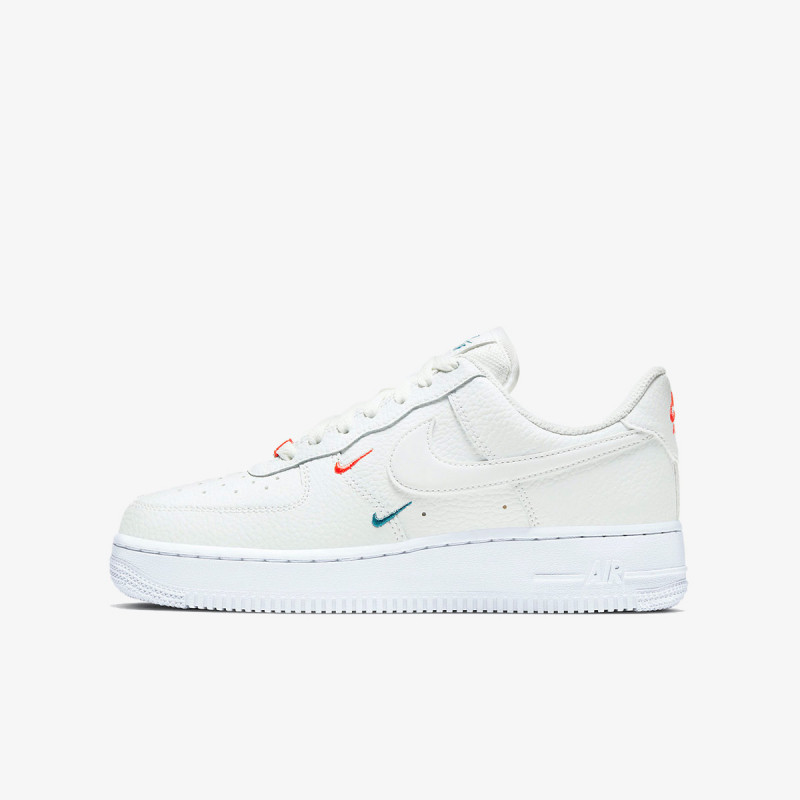 NIKE Tenisice WMNS AIR FORCE 1 '07 ESS 