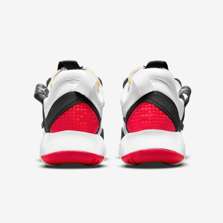 NIKE Tenisice JORDAN MA2 