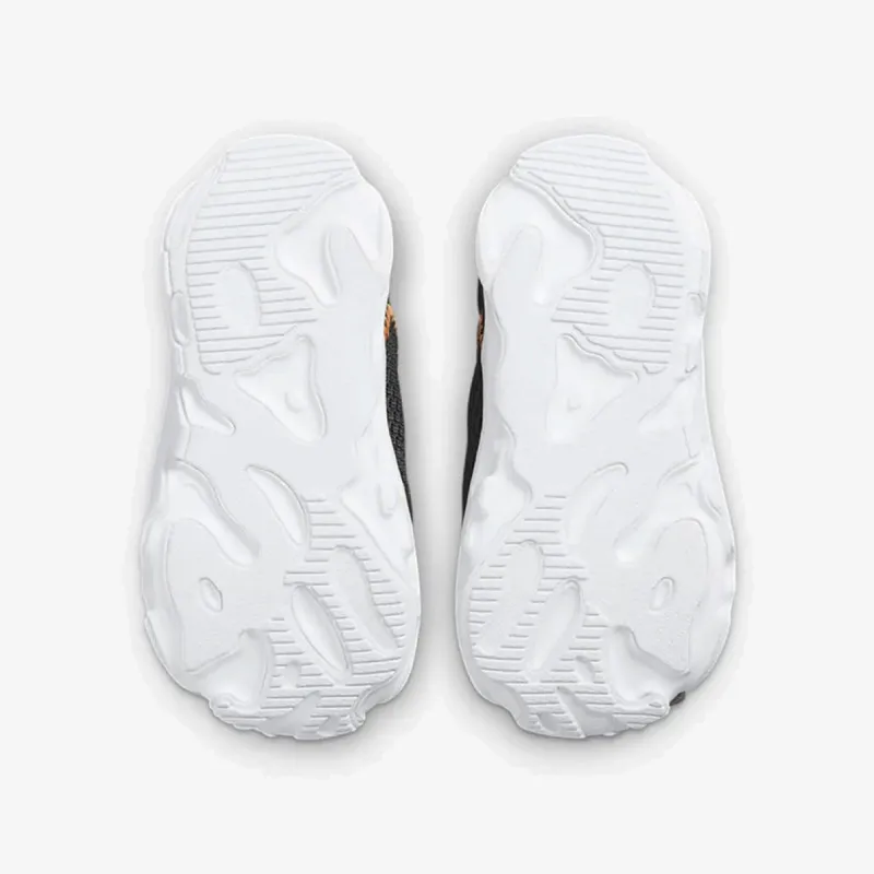 NIKE Tenisice RT Live 