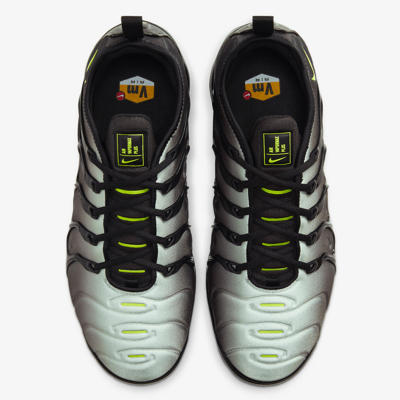 Nike air hot sale vapormax plus buzz