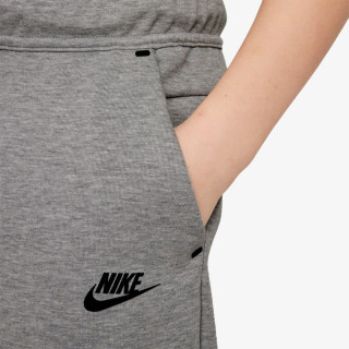 NIKE Kratke hlače Sportswear Tech 