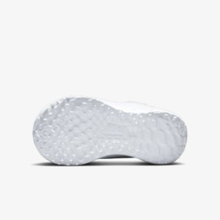 NIKE Tenisice Revolution 6 