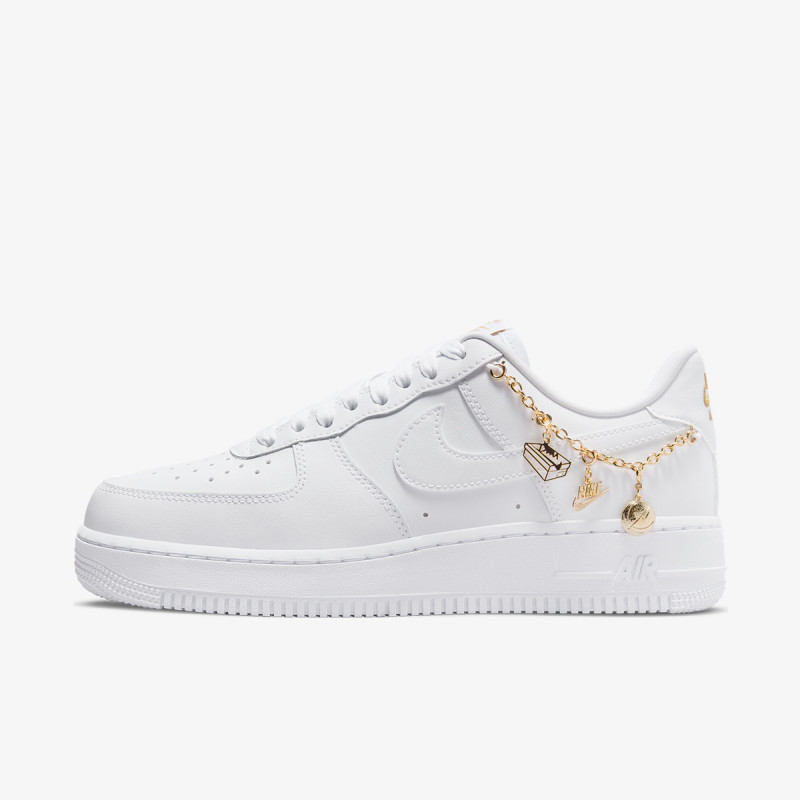 Air force nike store buzz