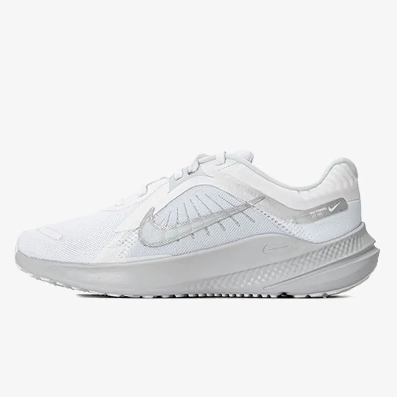 NIKE Tenisice WMNS NIKE QUEST 5 