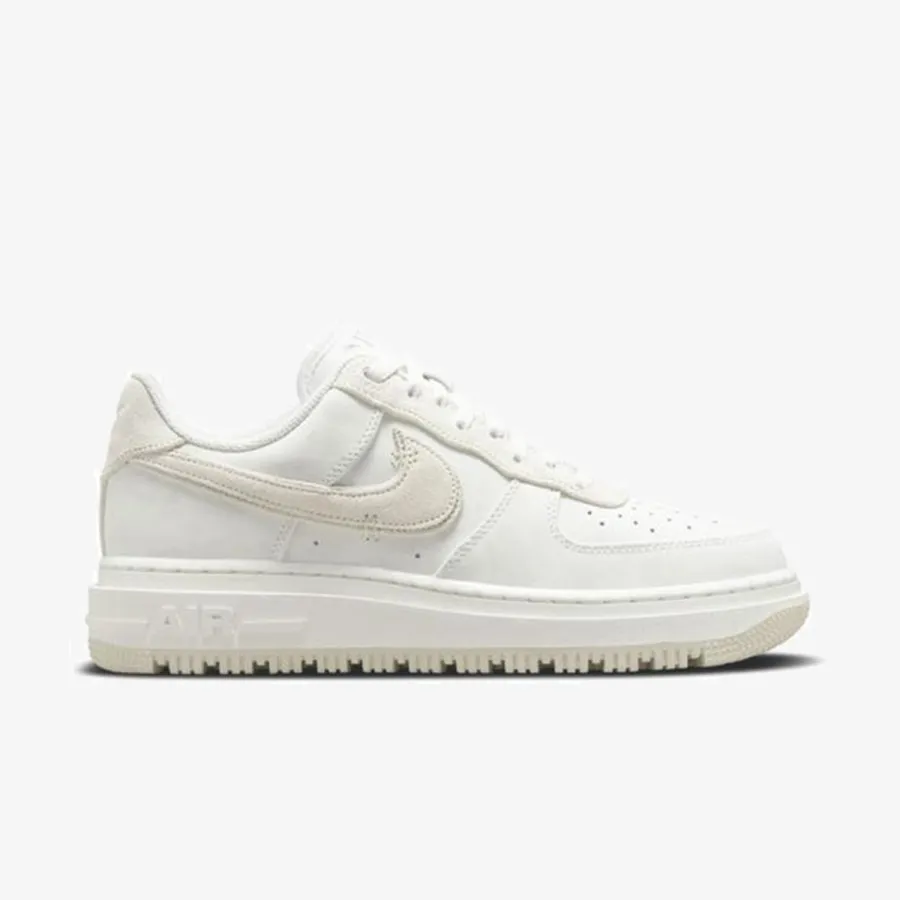 NIKE Tenisice Air Force 1 Luxe 