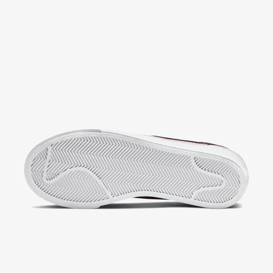 NIKE Tenisice WMNS NIKE BLAZER LOW PLTFRM FW 