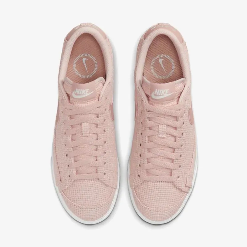NIKE Tenisice W BLAZER LOW PLATFORM ESS 