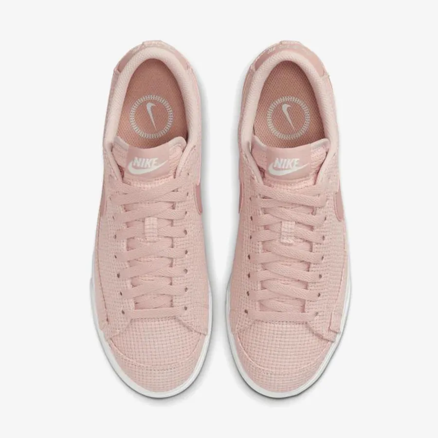 NIKE Tenisice W BLAZER LOW PLATFORM ESS 