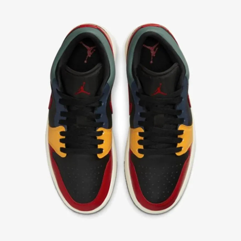 NIKE Tenisice WMNS AIR JORDAN 1 LOW SE 